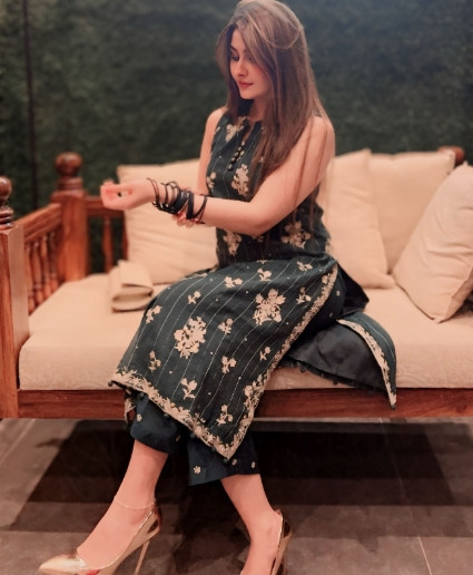 independent-escort-girls-available-in-model-town-islamabad03356666493-small-1