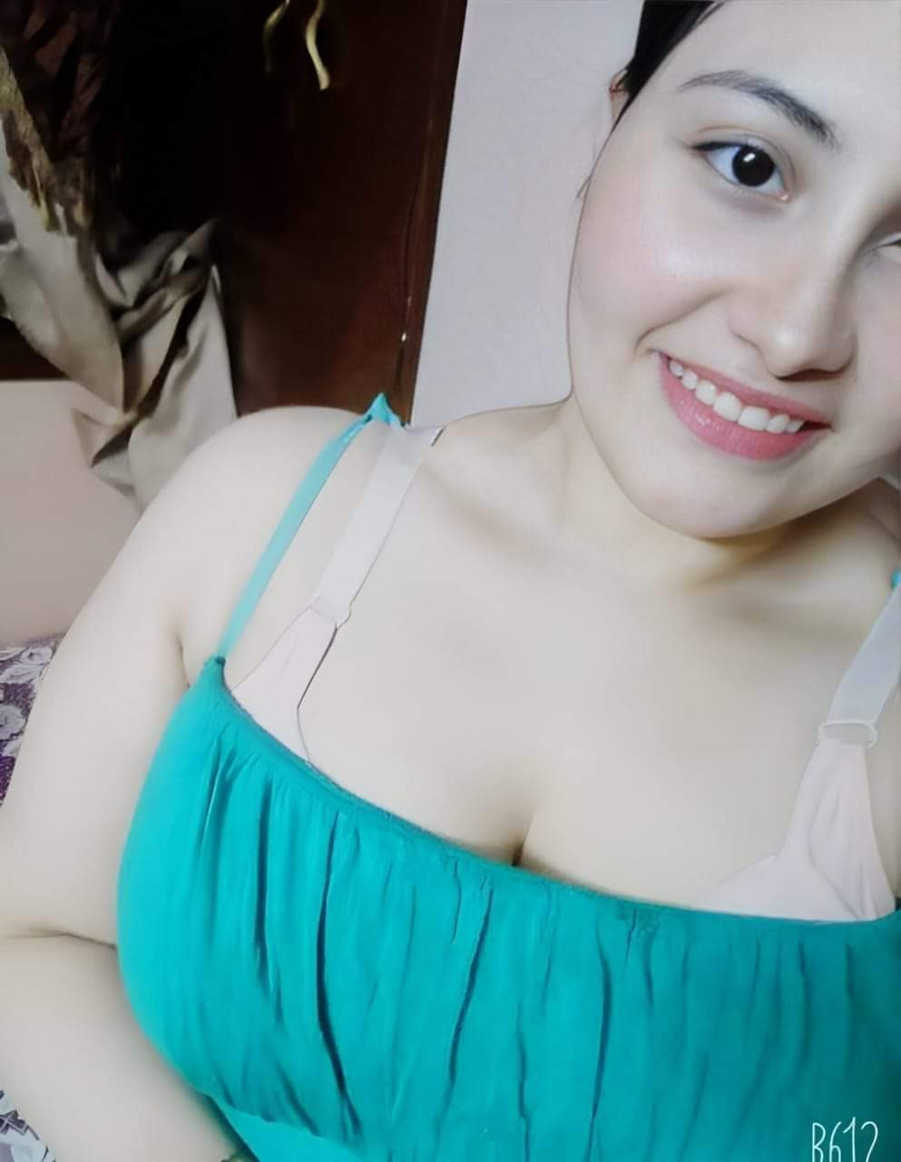 full-sexy-video-call-service-available-anytime-03196640565-small-2