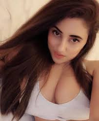 SEXY HOTTIES AVAILABLE IN BAHRIA TOWN PHASE VII ISLAMABAD. (03016051111)