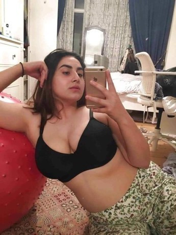 sexy-hotties-available-in-bahria-town-phase-vii-islamabad-03010830000-small-2