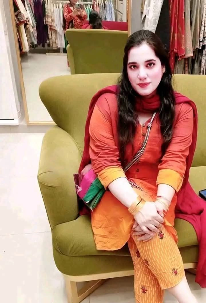 Independent Call Girls In Bahria Town Civic Center Islamabad (03057774250)